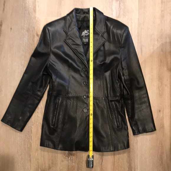 Women’s black leather jacket - Picture 2 of 6